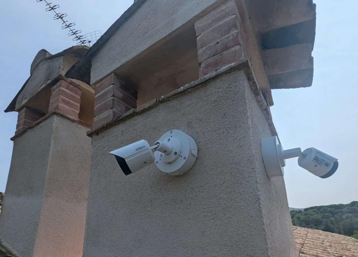 Càmeres de seguretat en una masia instal·lades per Nimbus Telecom